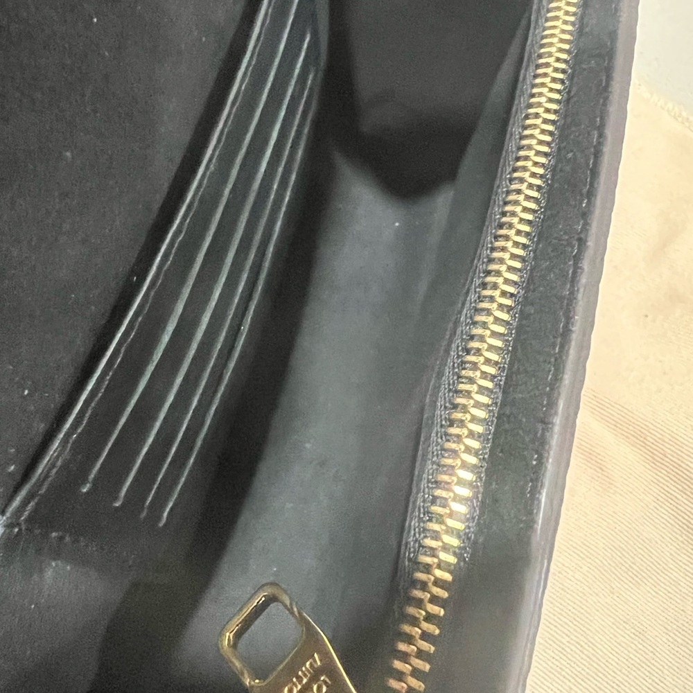 Louis Vuitton Dauphine Crossbody Bag - Picture 8 of 11